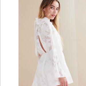 Finders Keeper’s Ivory MIDNIGHT PLAYSUIT (Sz M) NWT